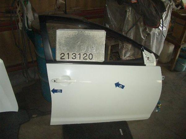 Toyota caldina 2006 front right door assembly [2013100]