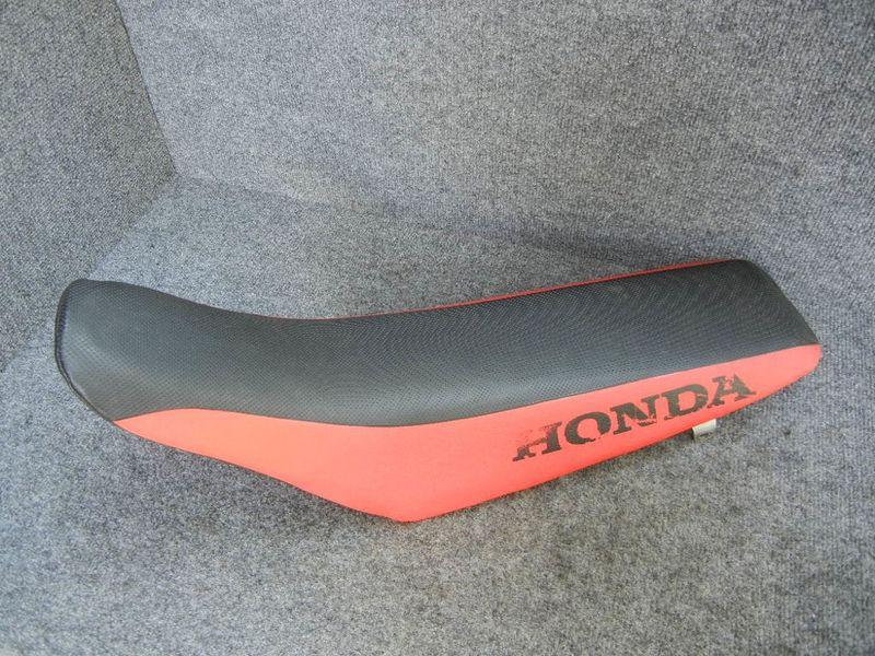 Complete oem seat - 04 honda cr85 cr85r cr 85 85r - cover foam base