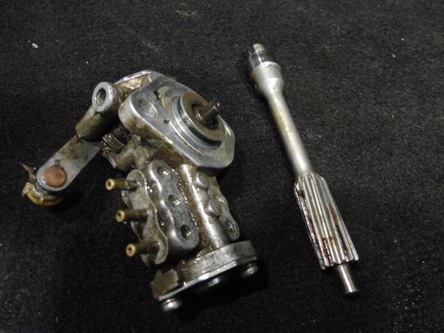 Oil injection pump+driven gear #61a-13200-01-00 yamaha 1994 250hp outboard (667)