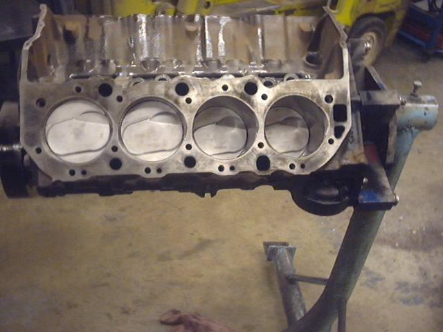  482 cu. in.  chevy 4 bolt tall deck  short block 