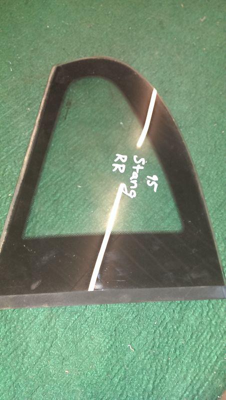 1995  94-95 ford mustang passenger rear quarter window