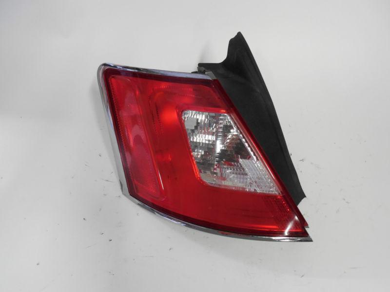 2010 2011 2012 ford taurus oem left tail light nice!