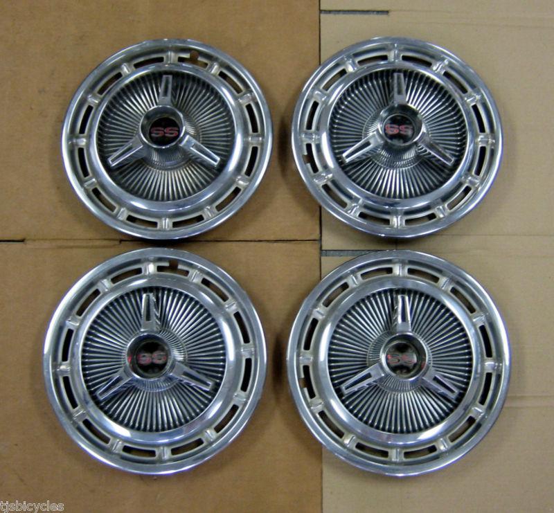 Vintage chevrolet impala 1965-1966 super sport 14" set of 4 hubcaps