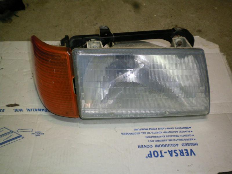 89 90 91 audi 100 right hand or passenger side headlight assembly