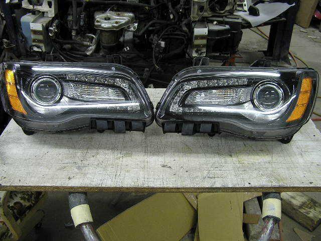 12 13 chrysler 300 right passenger black bi xenon headlight w/bulbs and ballast 