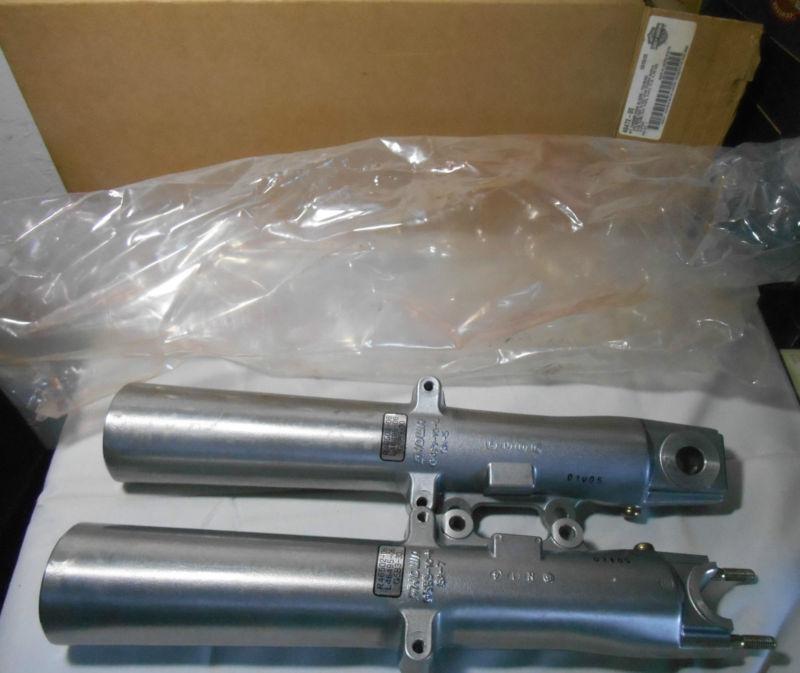 Showa g583-10l g583-10r kit harley davidson fork sliders legs touring 2000-later