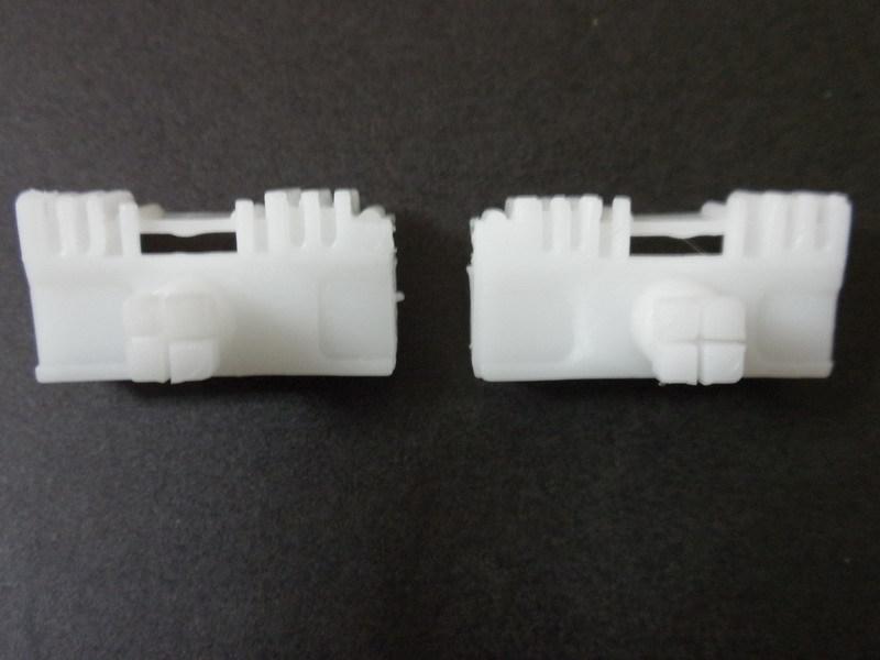 Citroen saxo  window regulator clip front left/right