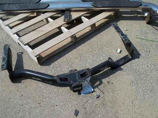 Aftermarket draw-tite 2" receiver hitch off highlander