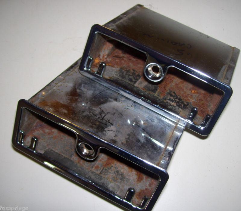 1965 cadillac front ashtrays set of 2     -    c07