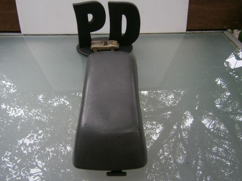 1995-1999 subaru legacy wagon center console arm rest (gray) oem/warranty