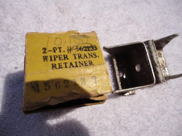 49 -  52 chevrolet nos wiper trans retainers 4562133 1949 1950 1951 1952