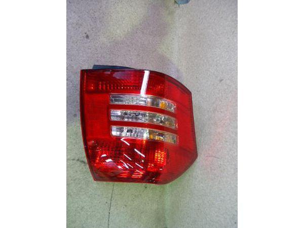 Toyota allex 2001 rear right combination lamp [7815500]