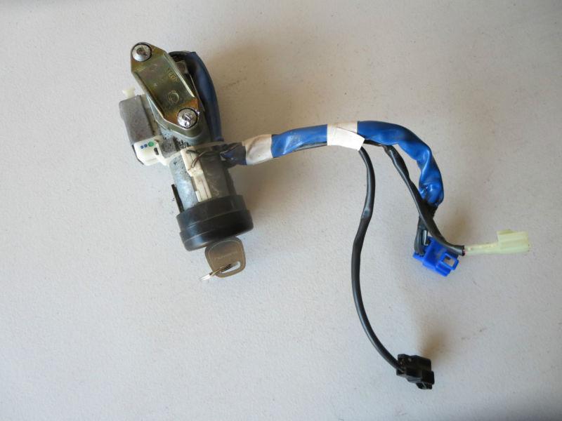 02-05 subaru wrx impreza a/t oem ignition switch cylinder with key