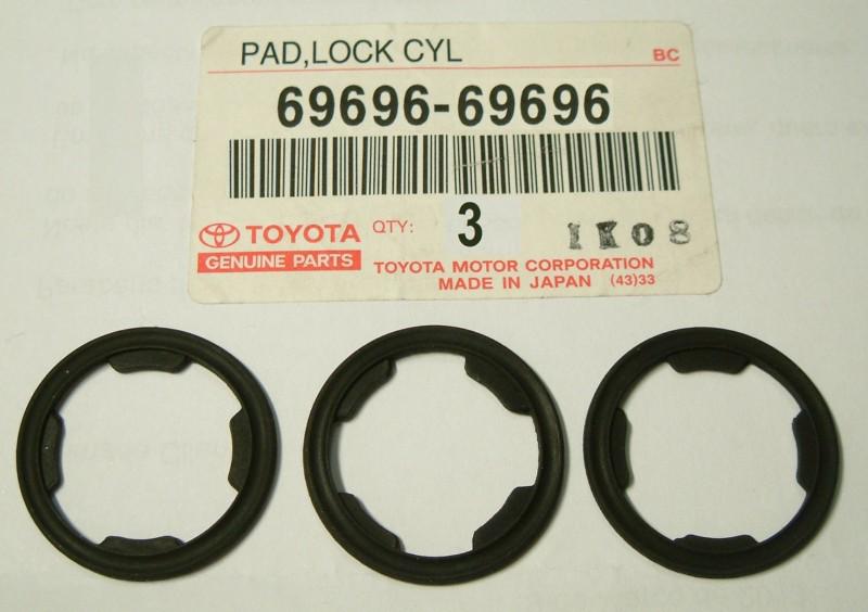 Toyota oem pad lock cylinder starlet corolla celica carina ke20 ke25 ta22 kp61