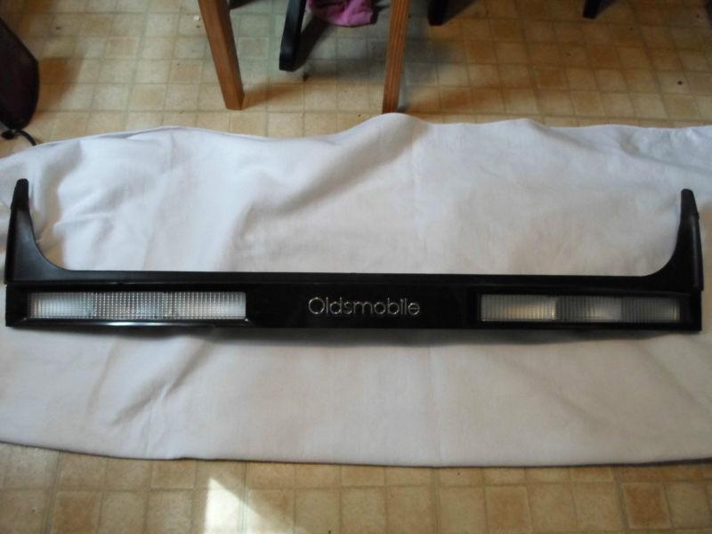 1995 oldsmobile cutlass supreme reverse light cover