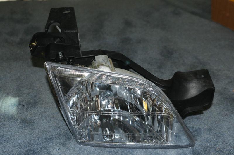 New headlight venture passenger right side front head lamp including the bulb!!!