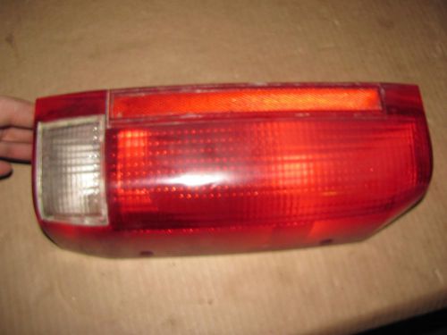 Oem 91-96 ford f-series/bronco passenger side (rh) tail light