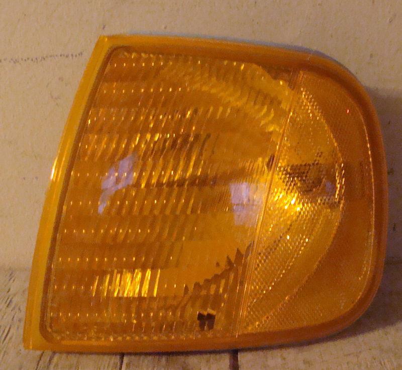 97 98 99 00 01 02 03 04 f150 lh turn signal light oem 