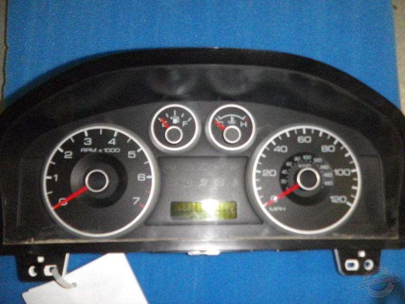 Cluster / speedometer fusion 1069063 07 cluster 27k lifetime warranty