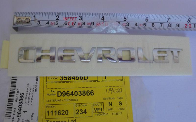 Chevrolet chevy aveo rear tailgate nameplate badge emblem genuine new 96403866