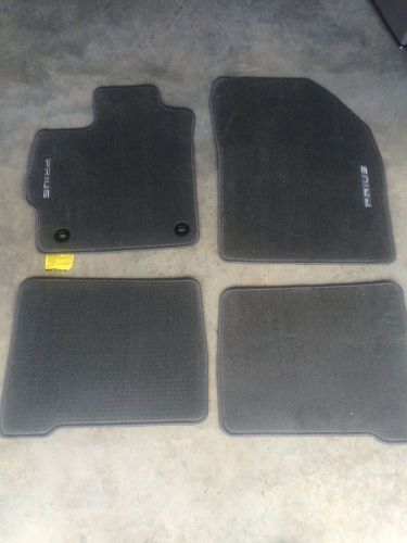 Toyota prius floor mats(gray) 2014 to 2016