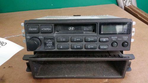 Radio hyundai elantra 01 02 03 04 05 06 am-fm-stereo-cassette id# 96140-2d100ax