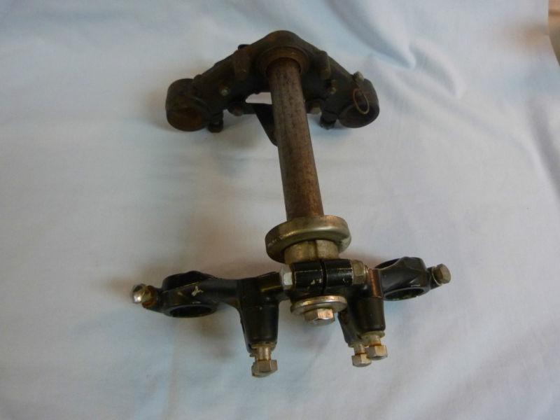 1974 kawasaki  f7  175  steering triple tree