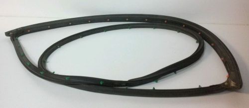 2007-2010 chrysler sebring oem right front door glass weatherstrip 5074512aa