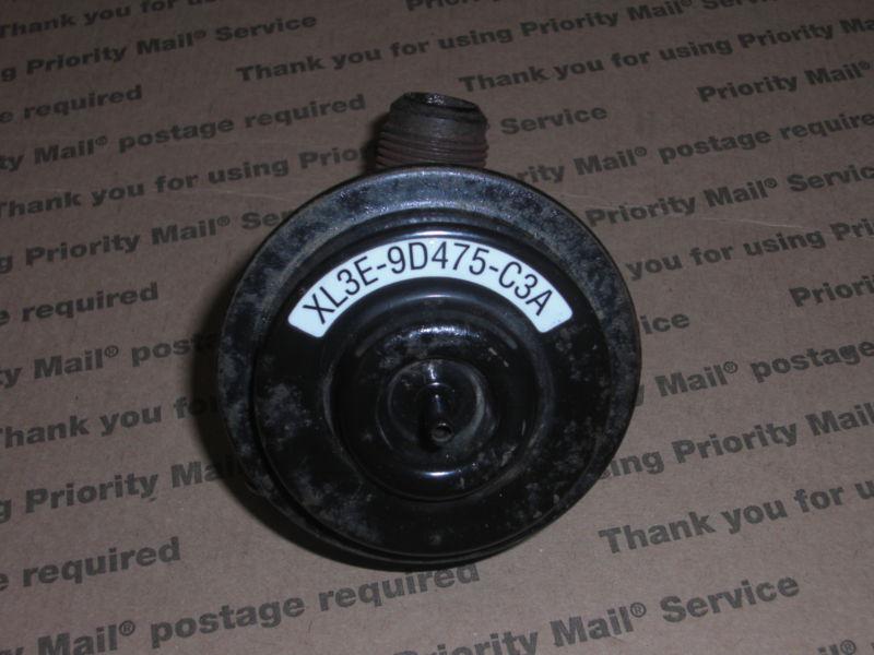 Xl3e-9d475-c3a ford 6.8l - 5.4l egr valve - oem