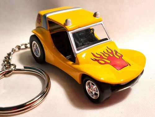 Keychain tom daniels&#039;s lil van dune buggy yellow rare key chain