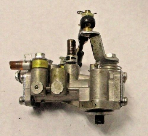 Suzuki outboard oil pump 16100-95500  16100-95521 dt85  (e6-2)