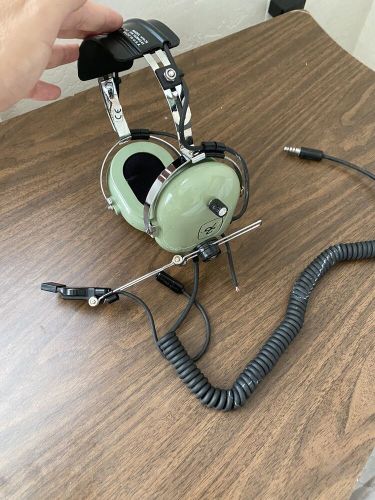 David clark model h10-76 (noise cancelling) aviation headset  - for parts