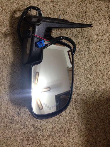 Brand new 2003 chevy avalanche passenger power/ heated/ turn signal/ oem mirror