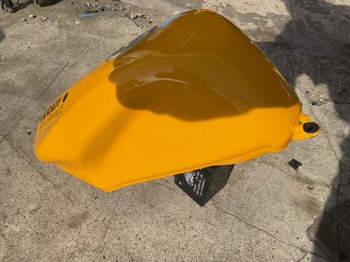 Ducati 748 916 996 998 oem fuel tank yellow