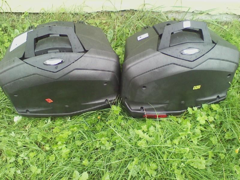 Triumph saddlebags/hards bags very nice...