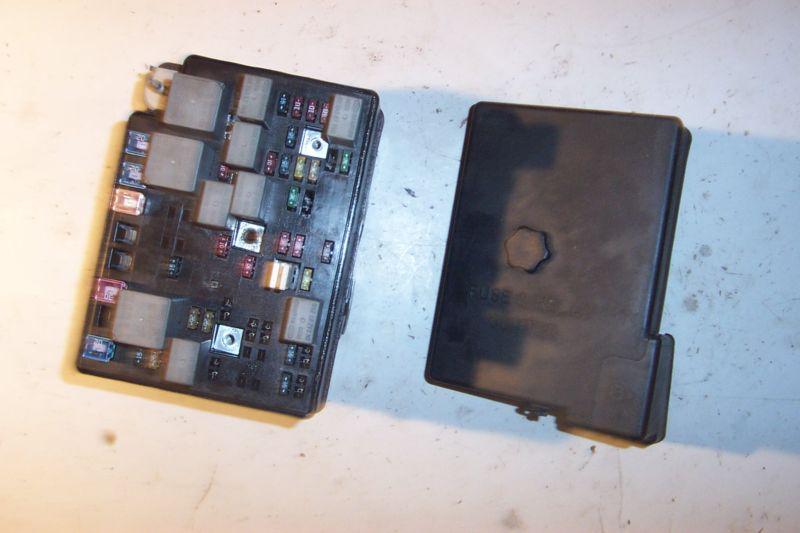 Kia sephia 98-99 fuse box front 1.8