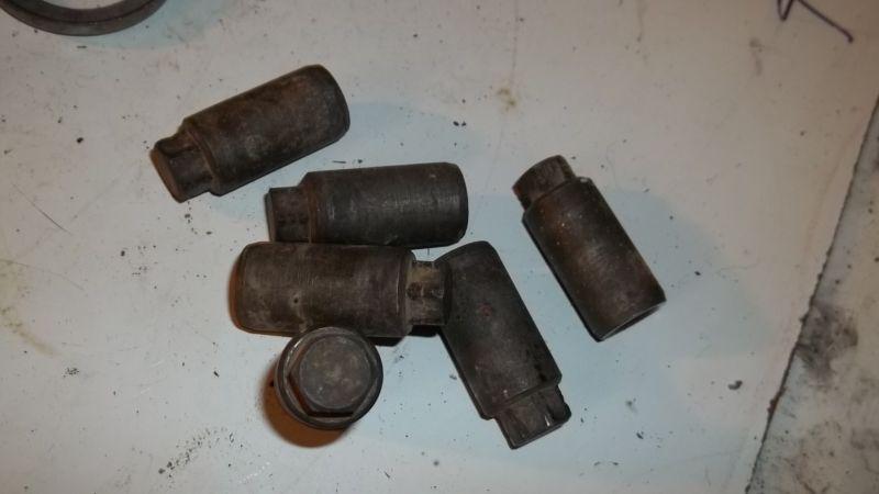 Yamaha 1974 dt360a enduro  head bolts