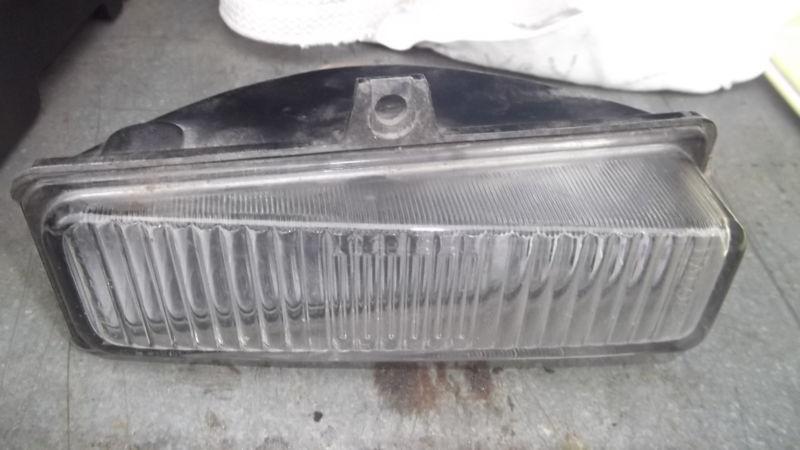 1993 94 95 96 97 camaro right fog light