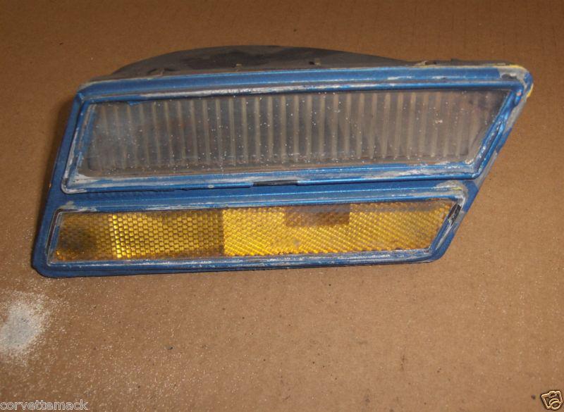 Corvette front side turn signal parking marker light lh 80,81,82 gm