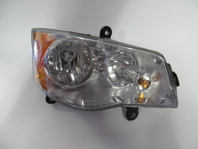 08 09 2010 2011 chrysler town and country oem right halogen headlight nice!