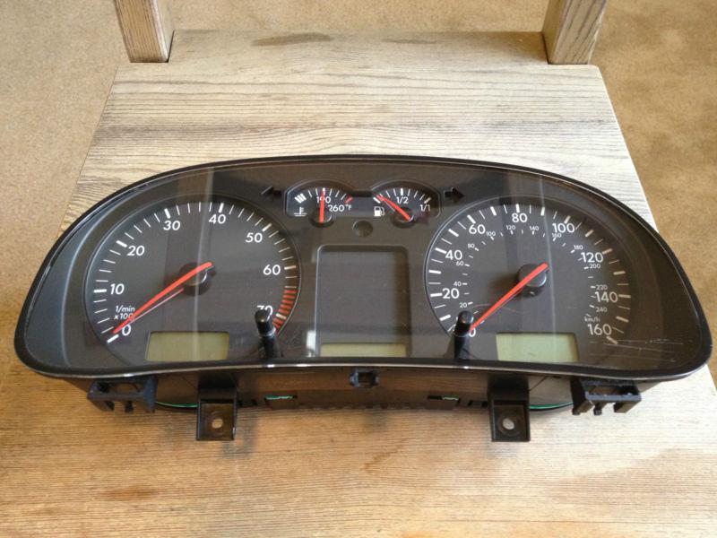 01 02 03  volkswagen jetta/golf  speedometer cluster 1j0 920 906 kx - low miles