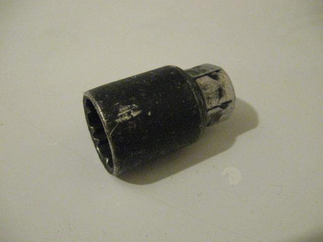 Chevy caprice (and probably others) 3/4" lug nut security socket gm