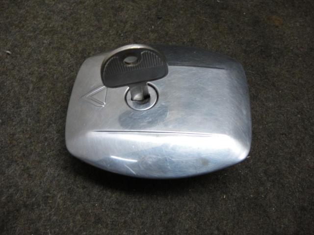 81 suzuki gs550 gs 550 l gs550l fuel gas cap with key #1616