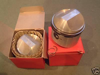 Triumph unit 500cc pistons std nos