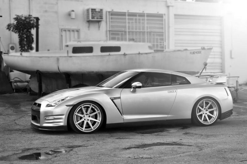 Nissan r35 gtr gt-r adv1 wheels hd poster super car b&w print multiple size