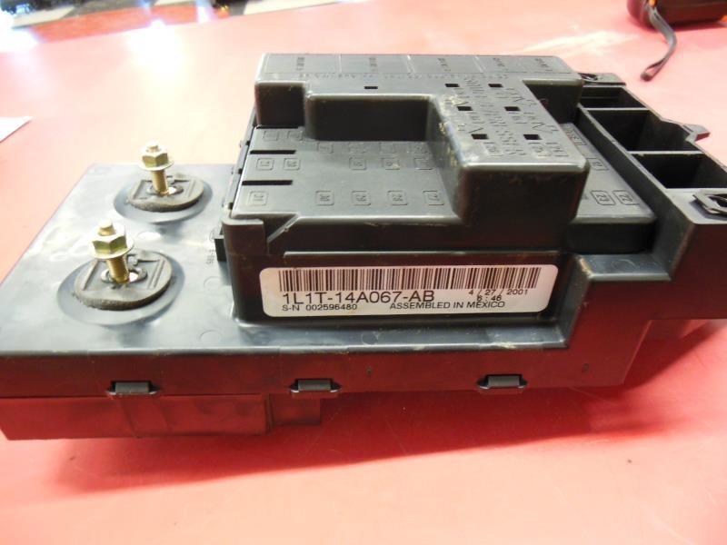 00 ford expedition fuse box under dash 1l1t-14a067-ab 75671