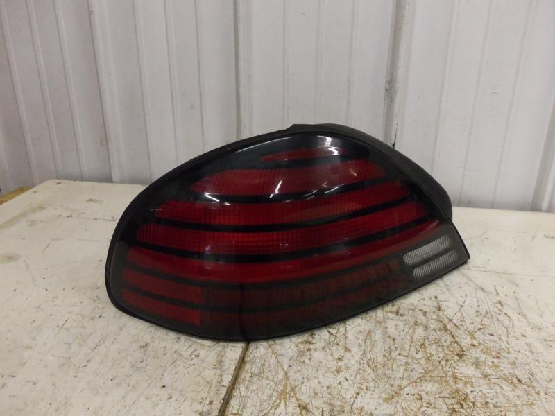 99 00 01 02 03 04 05 grand am l. tail light quarter panel mounted se 5187098