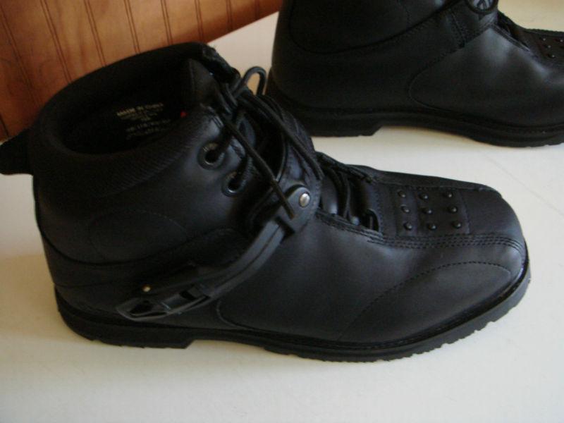 Sell ICON SUPER DUTY 4 BOOTS 10 in Quincy, Michigan, US, for US $74.00