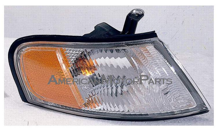 Passenger side replacement park turn signal corner light 98-99 nissan altima