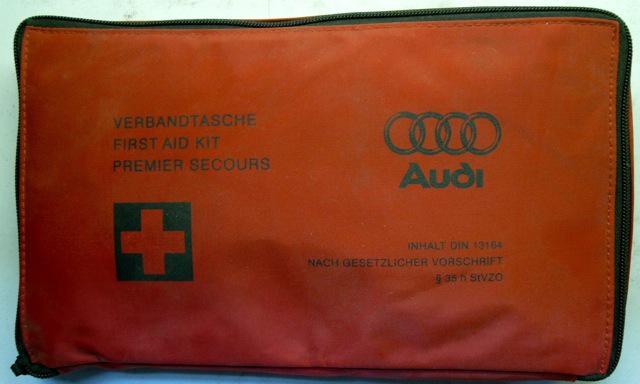  original audi first aid kit  a4 s4 rs4 02 03 04 05 06 07 8e0 860 281 new vg